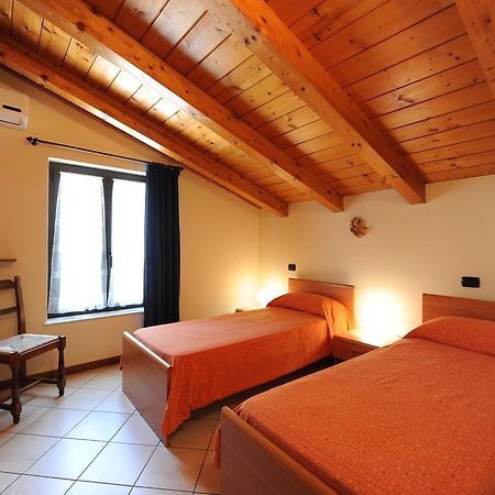 Casa Vacanze Dalmolin Hotel Valeggio sul Mincio Luaran gambar