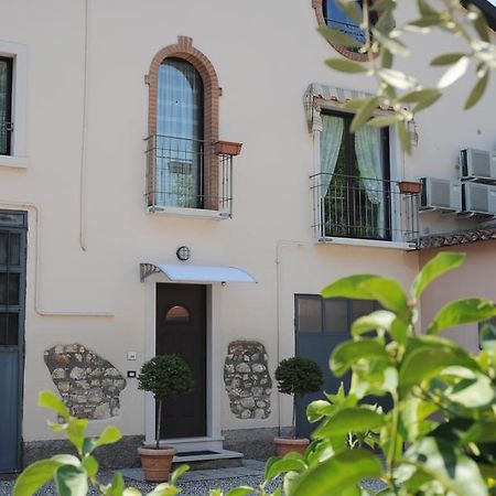 Casa Vacanze Dalmolin Hotel Valeggio sul Mincio Luaran gambar